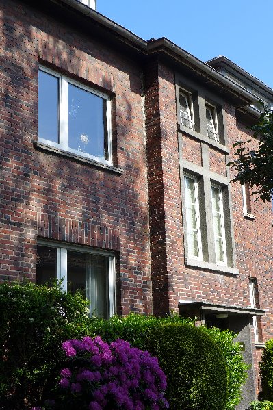 Neuss-Mitte ruhige 3 Zimmer im DG eines Dreifamilienhauses am Stadtgarten  BestLage