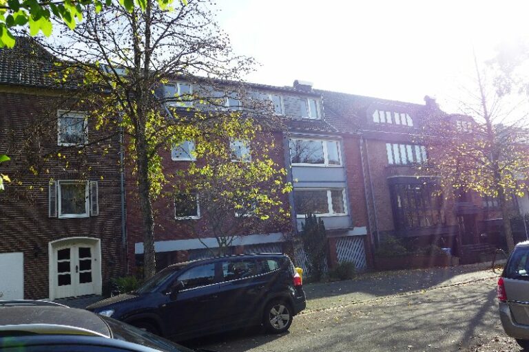 Neuss Dreikönigenviertel – TOP 4 Zimmer – Wohlfühlwohnung mit herrlichem Ausblick ins Grüne!