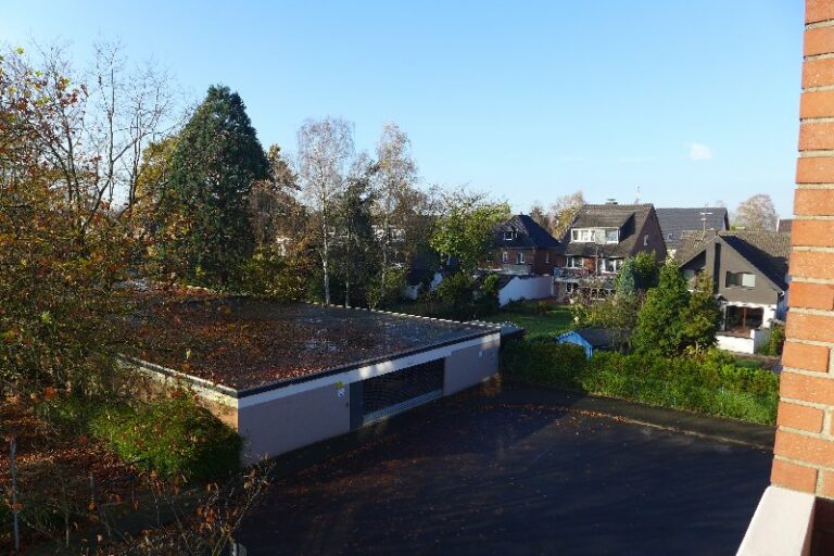 Preis-wert!!! Neuss – Norf!  Wohnung gut, Lage gut, neues Bad!      Interessiert?