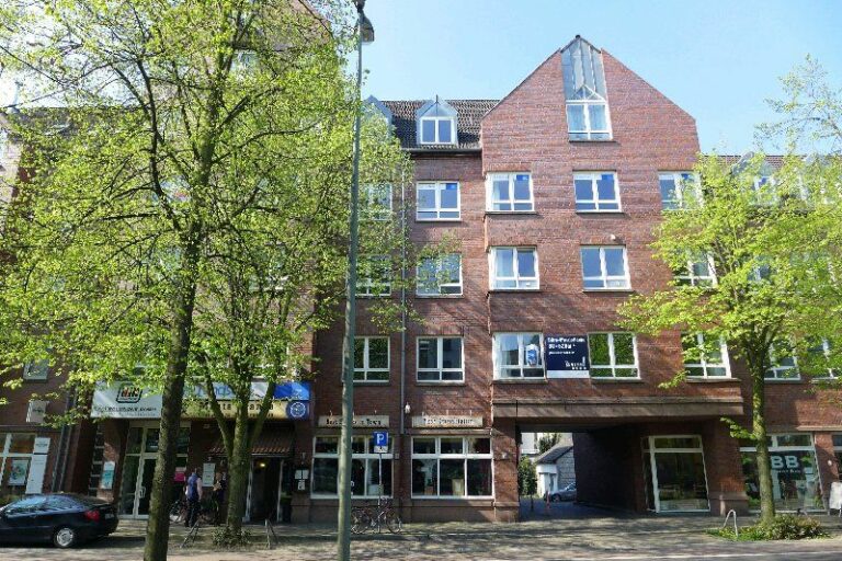 Büroetage in exzellenter Innenstadtlage Neuss mit PKW Stellplätzen