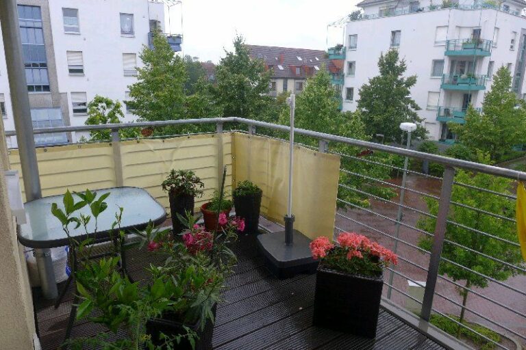 Meertal Neuss,  4 Zimmer-Wohlfühlwohnung in barrierefreiem Energiesparhaus!