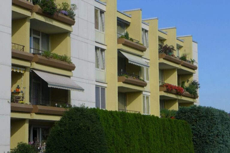 Jetz ist die Wohnung reserviert! Barrierefreie 3 Zimmerwohnung, Balkon, Aufzug, in  Neuss – Norf