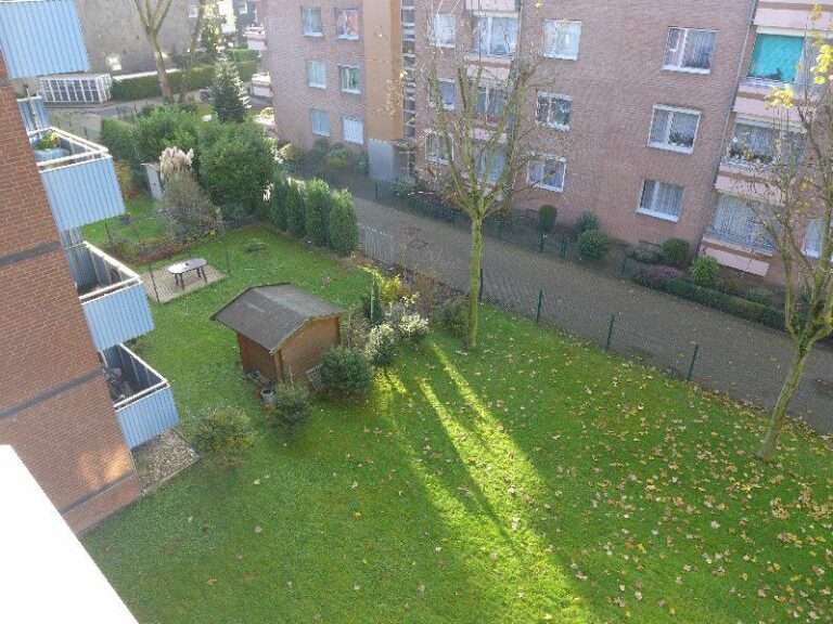 Neuss – Erfttal 3Zimmer mit Balkon stark renovierungsbedürftig daher ein Preisschnäppchen