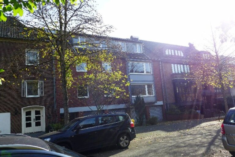 Neuss Dreikönigenviertel – TOP 4 Zimmer – Wohlfühlwohnung mit herrlichem Ausblick ins Grüne!