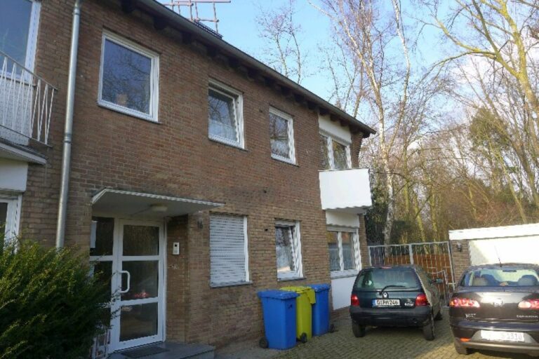 Neuss Gnadental – die perfekte 3 -4 Zimmerwohnung – fast wie im Eigenheim!