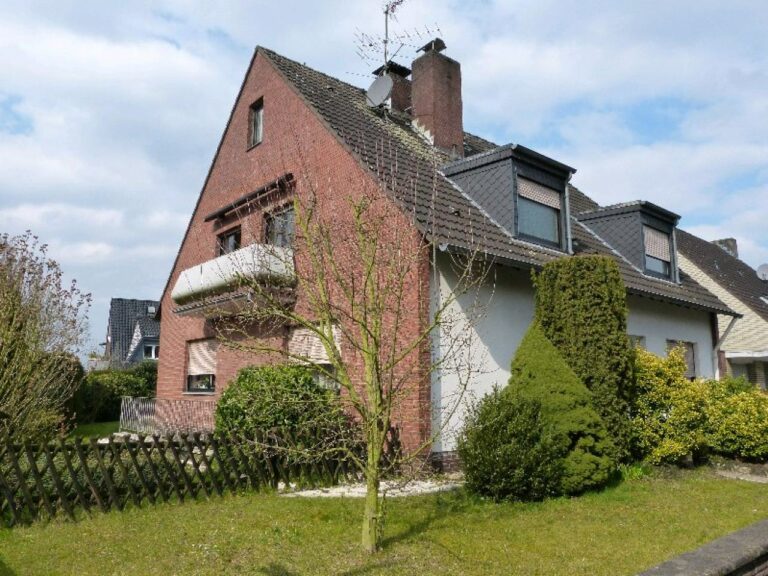Am 24.6. erfolgreich einen neuen Eigentümer gefunden! Kaarst-Vorst, freistehendes Familienhaus