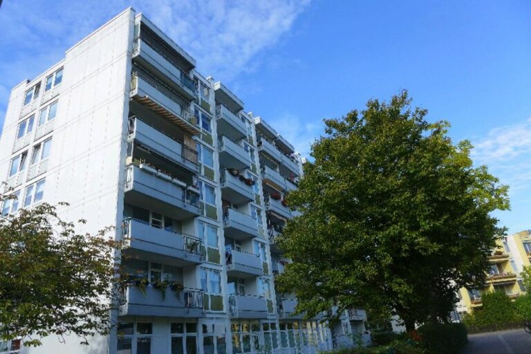 jetzt bis 25.4. reserviert  Neuss-Norf, barrierefrei zu 2 Zimmerwohnung mit zwei Balkonen!