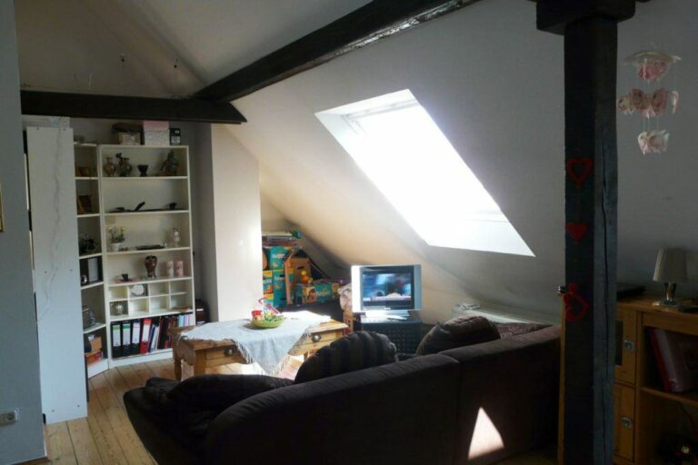 Düsseldorf-Pempelfort, GE(H)-HEIM Tip!!! Pfiffige, charmante Singlewohnung unterm Dach!