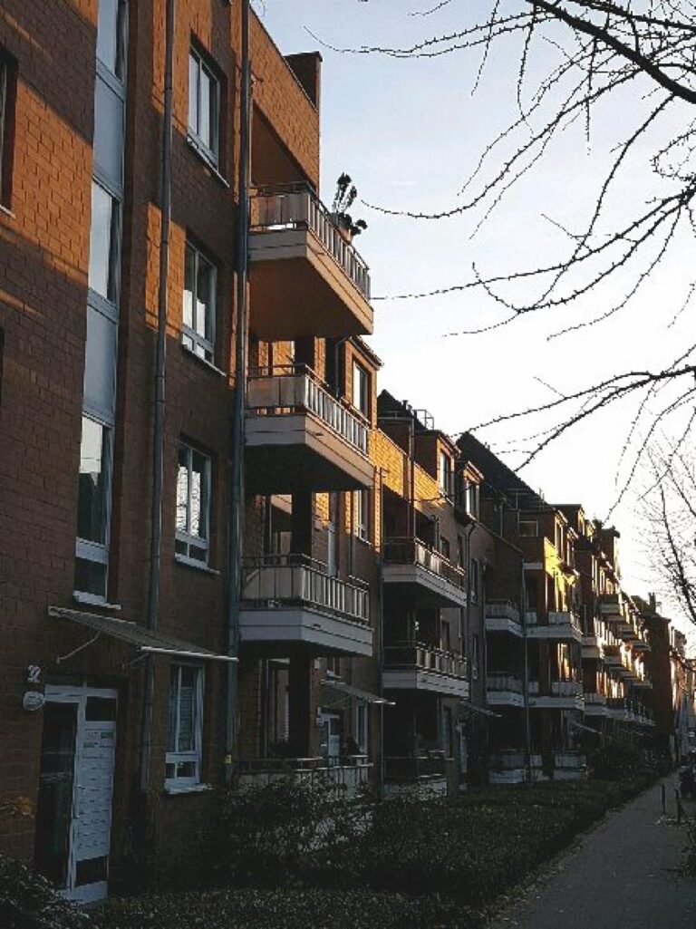 Neuss – Keltenviertel   Klein aber Fein!!!  Die ideale Single-Wohnung mit West-Balkon!