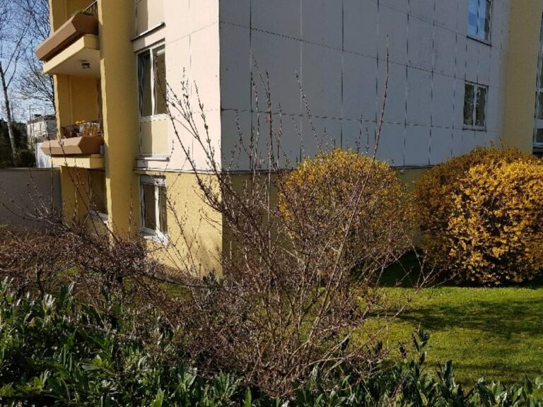 2 Zimmerwohnung in Neuss – Norf.fast barrierefreiSelber einziehen oder vermieten! Klein aber mein!