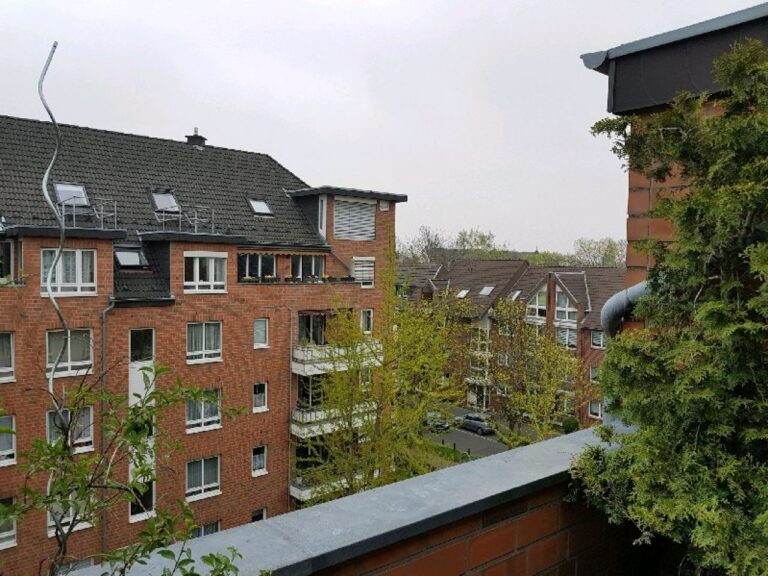 Neuss- Keltenstr. – kleine 1 Zimmerwohnung mit Balkon und Küche Nähe HBF zur Kapitalanlage!!!