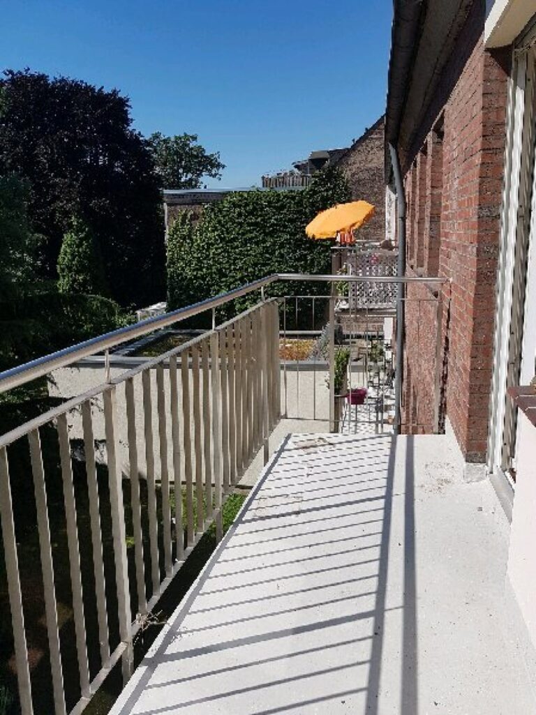 Neuss, schöne Wohnung auf der Drususallee für Personen ab ca.50J aufwärts! Nur für 1 Person!!!!