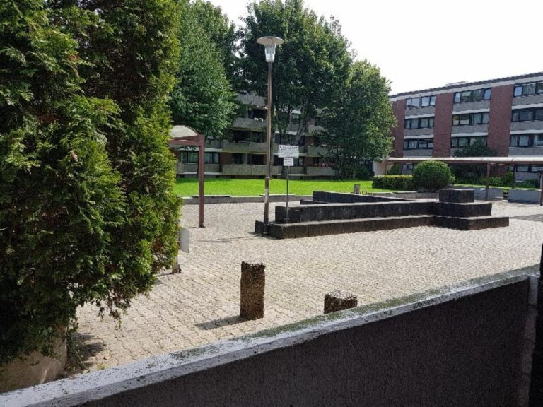 1 Zimmerwohnung in Neuss-Norf als Kapitalanlage oder selber nutzten. Saniert,Einbauküche.