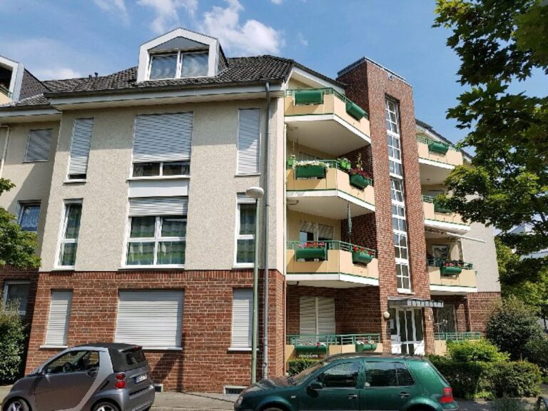 Neuss Furth, zentrumsnah, klassische 3 Zimmerwohnung zur Kapitalanlage!