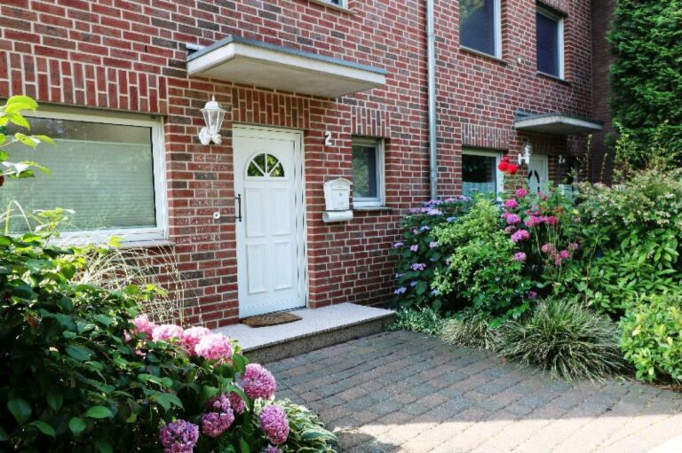 Neuss – nette Familie für ein sehr gepflegtes Reiheneckhaus gesucht!