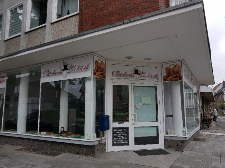 Neuss, Eck-Ladenlokal mit Verkaufsraum+Nebenflächen,Bäcker,Cafe,Kiosk,Ausstellung,Verkaufsbüro
