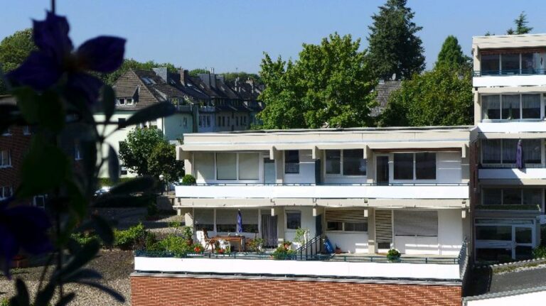 Neuss -Mitte, Singlewohnung in ruhiger Lage am Neusser Stadtgarten,