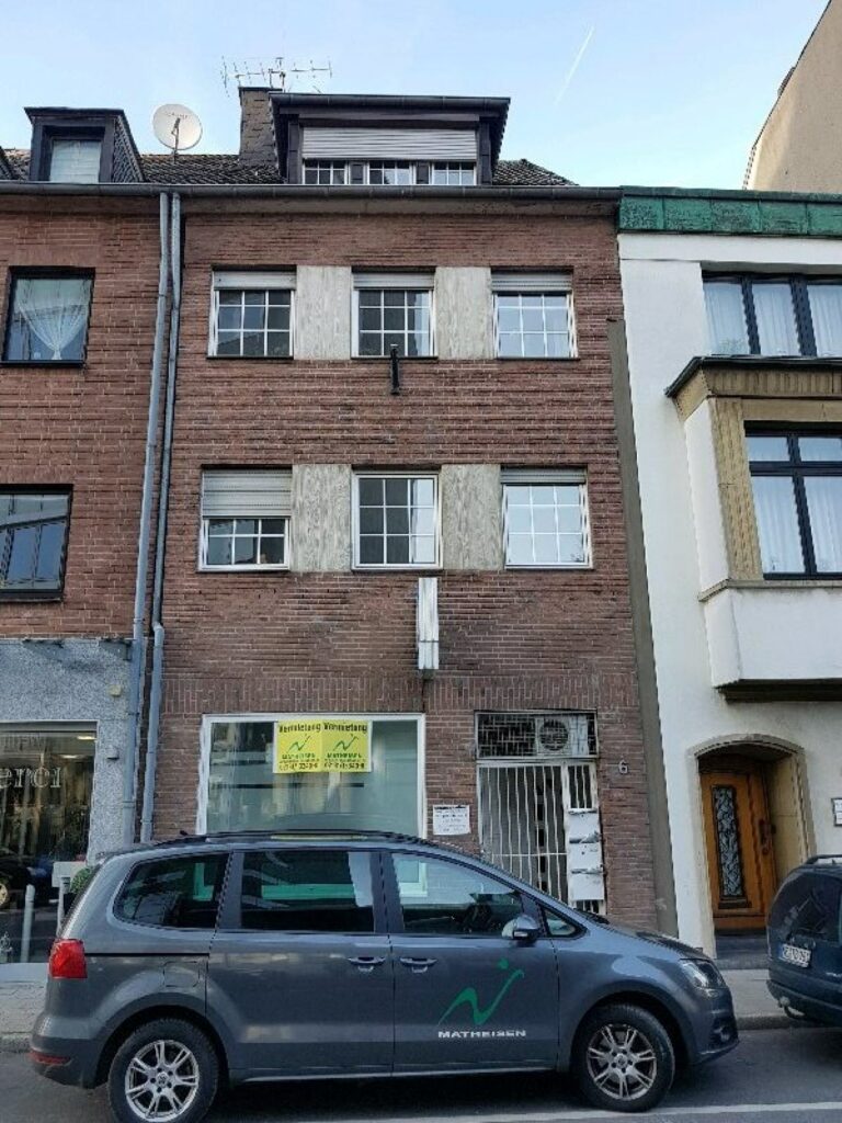 Praxis oder Büro auf der  KÖ ..nigsstr. in Neuss!!