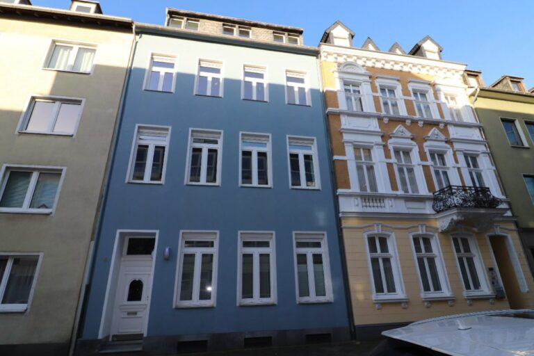 Neues Jahr – Neue zentrale Wohnung in Neuss! Frisch renoviert!