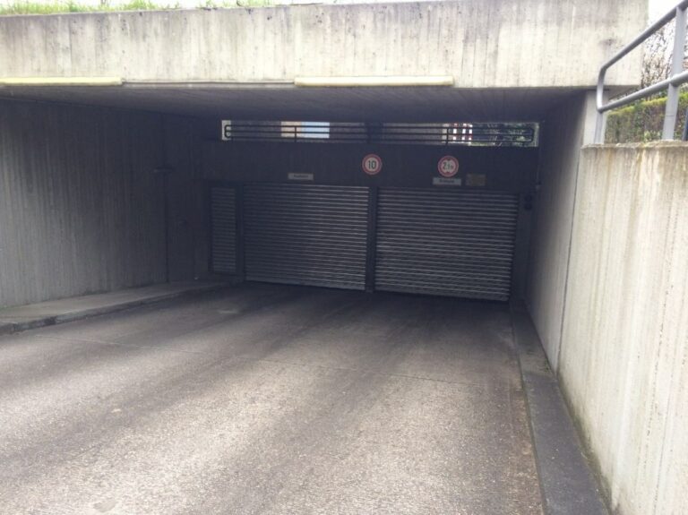 Neuss- Preussenviertel Garagenstellplatz in privater Tiefgarage Helmholtzstraße, Lützowstraße