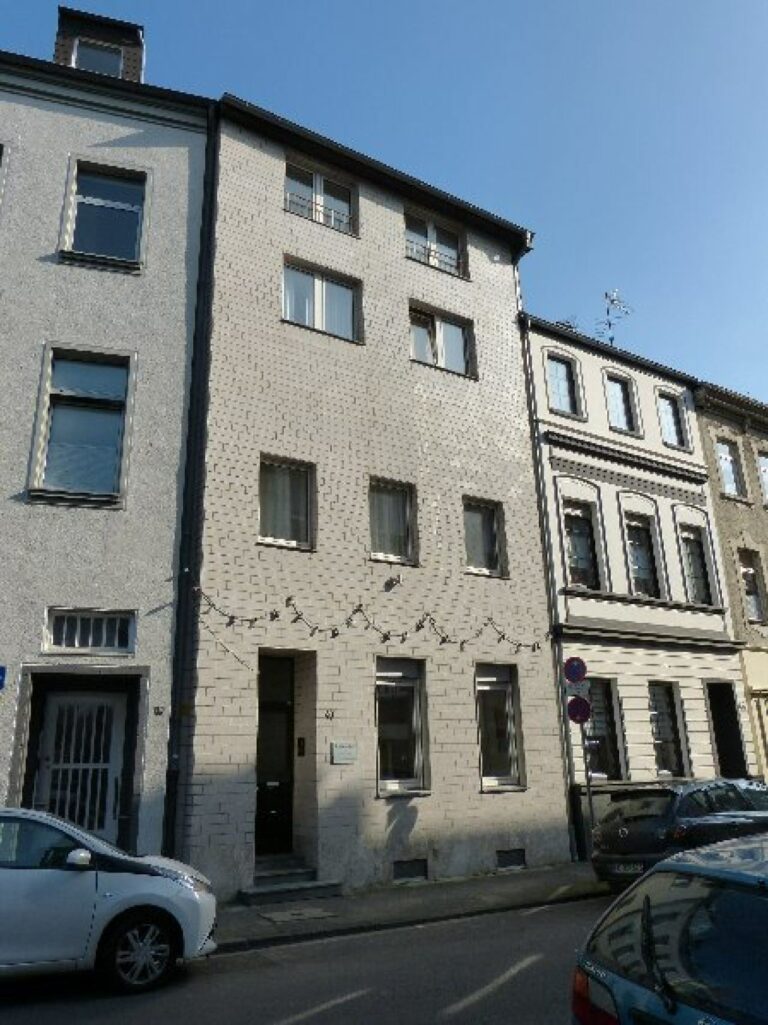Singlewohnung in Neuss – nahe Zentrum und Stadtgarten; nur mit eigenem Einkommen!!!!!