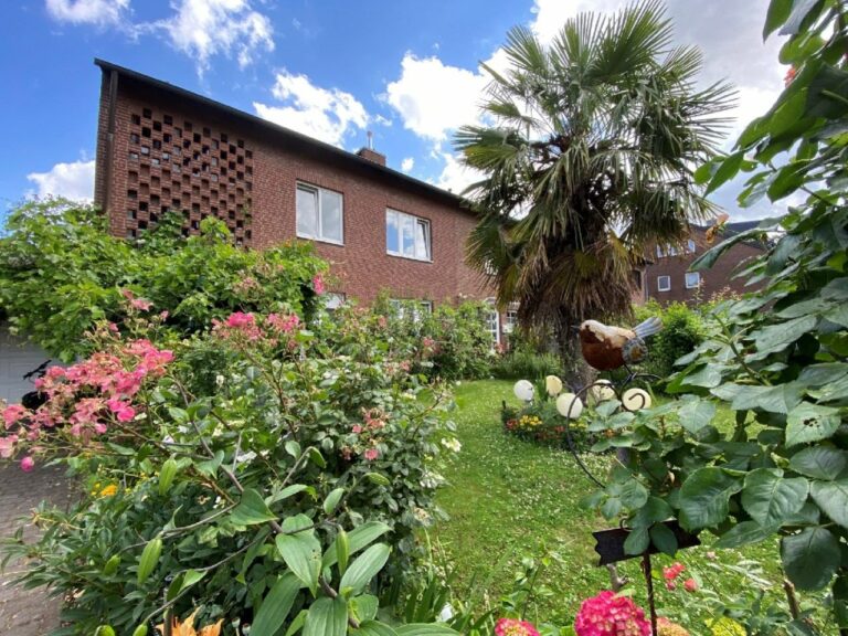 Neuss – geräumige Wohnung mit XXL Terrasse – zeitnah frei!