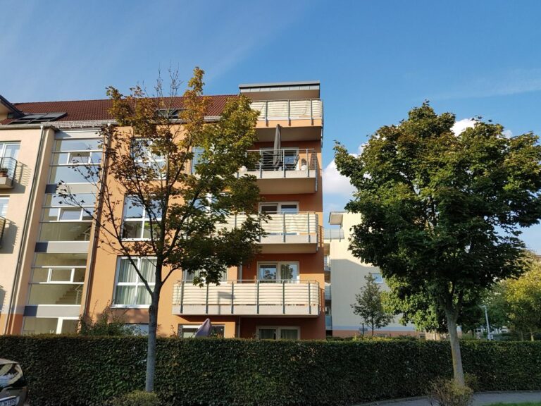 Neuss – großzügig, hell, barrierefrei! Frisch renovierte 2 Zimmerwohnung im Meertal!
