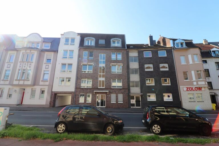 Neuss – 3 Zimmerwohnung – nicht zu groß und nicht zu klein! Frisch renoviert!