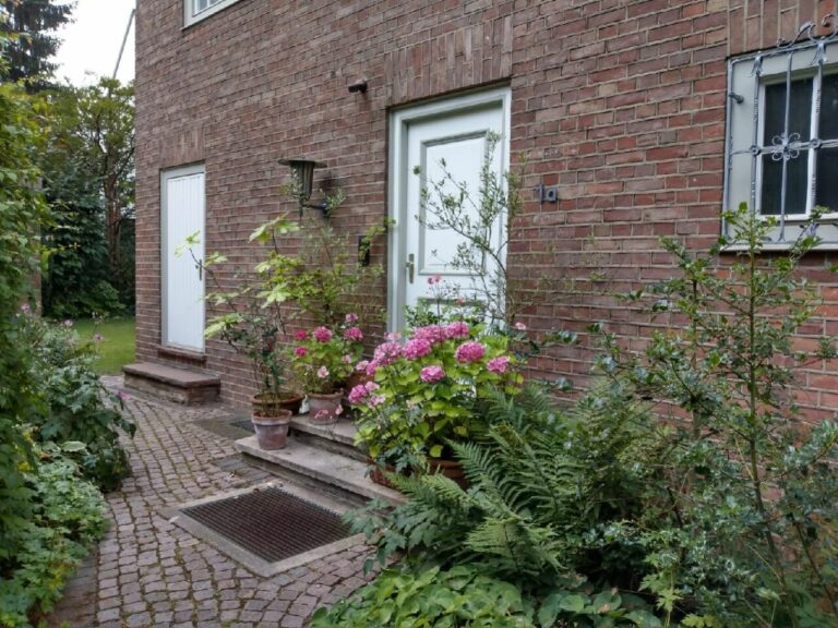 Neuss – schön Wohnen direkt am Stadtgarten, dem größten Balkon der Stadt!