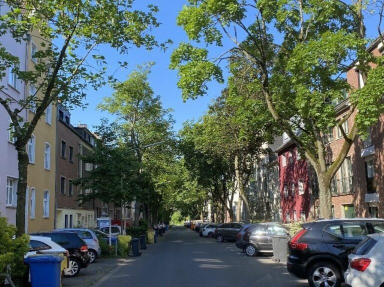 Neuss – zentral gelegenes 4 Familienhaus als solide Kapitalanlage! PROVISIONSFREI für Kaufende!+
