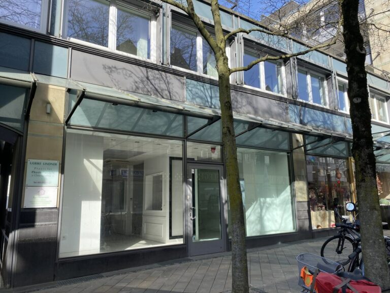 Neuss Sebastianusstrasse – Laden in bester 1 b Lage von Neuss!!